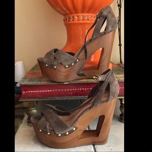 Jessica Simpson wedges.